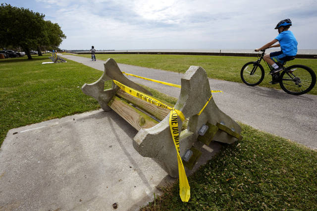 2529681_web1_AP20096014708968