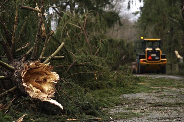 2536318_web1_GTR-stormdamage7-040920