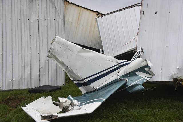 2536318_web1_gtr-airportdamage1-040920
