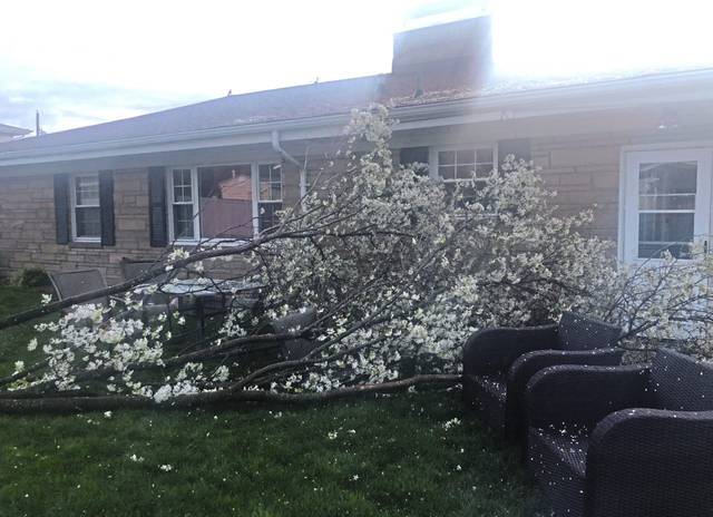 2536318_web1_gtr-stormdamage102-040920.jpg