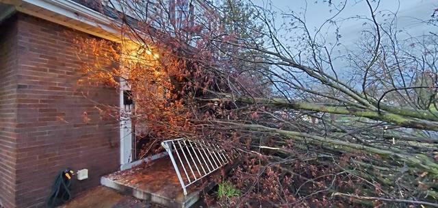 2536318_web1_gtr-stormdamage201-040920