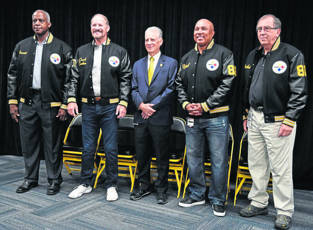2537799_web1_gtr-Steelers02-100119