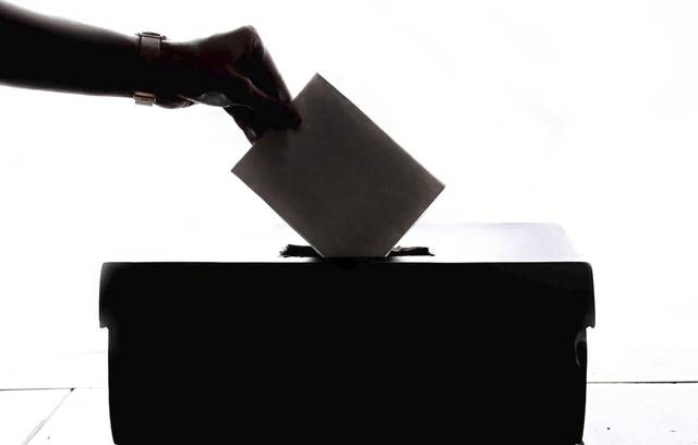 2538371_web1_WEB-ballot-box