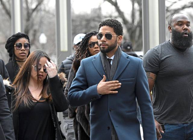 2538685_web1_SmolletArrival