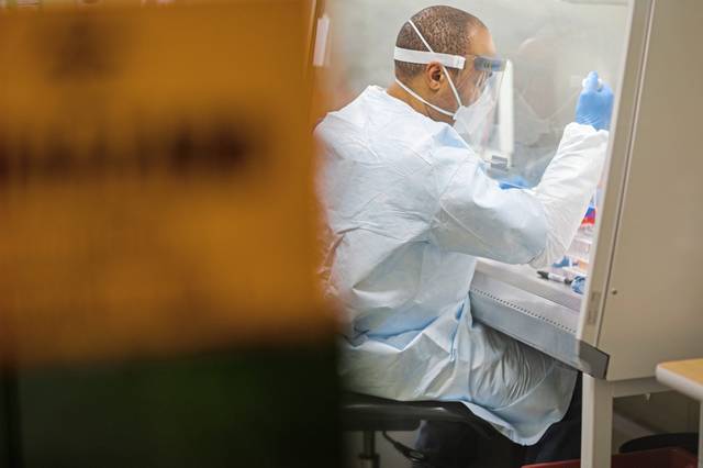 2548322_web1_Pennsylvania-coronavirus-testing-10