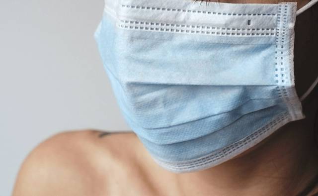 2548683_web1_web-virusmask 2548683_web1_web-virusmask