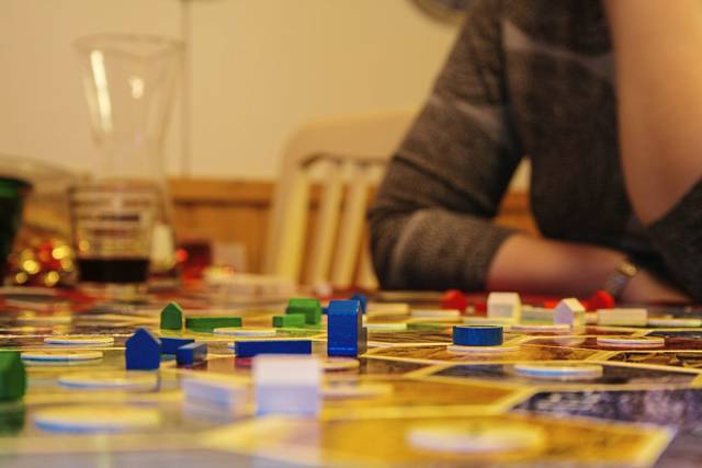 2556007_web1_gtr-liv-board-game-121718