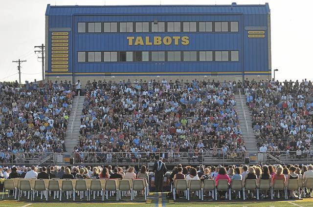 Hampton School District gets creative with plans to honor graduating seniors