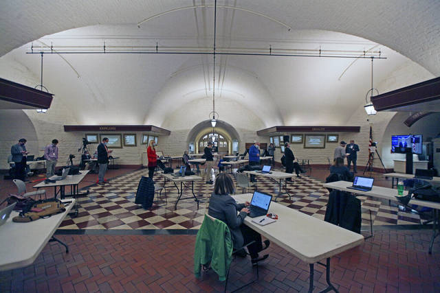 2569147_web1_AP20108763757118