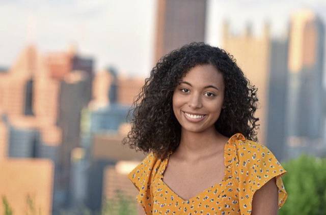 2 North Allegheny seniors awarded scholarships from McCandless Democrats