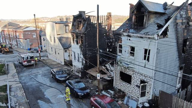 2575916_web1_ptr-LawrencevilleFire2-042220