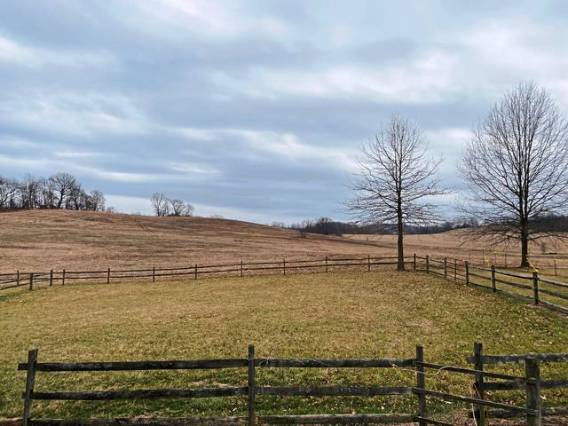 2578160_web1_gtr-beckysfarm1-042320