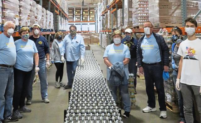2584681_web1_gtr-foodbankfolo1-042520