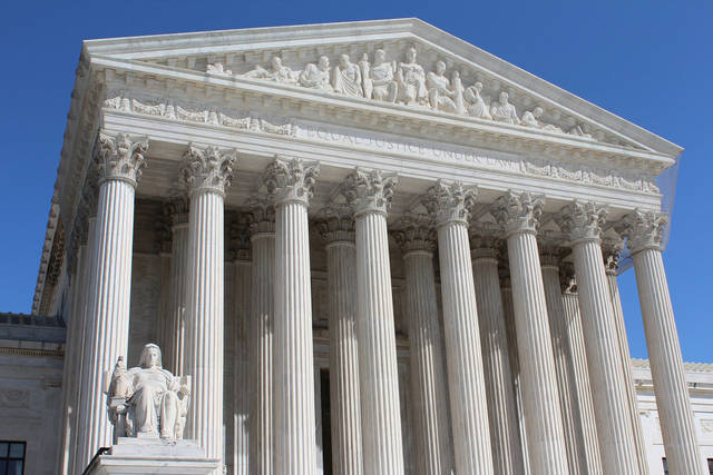 2594054_web1_US-NEWS-SCOTUS-HEALTHCARE-INSURERS-LA