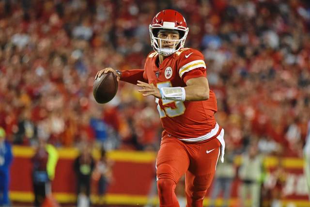 2604261_web1_gtr-mahomes-101319
