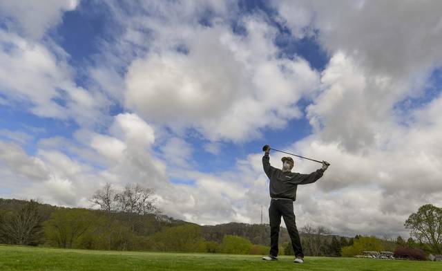 2607529_web1_GTR-GolfOpens100-050120-copy