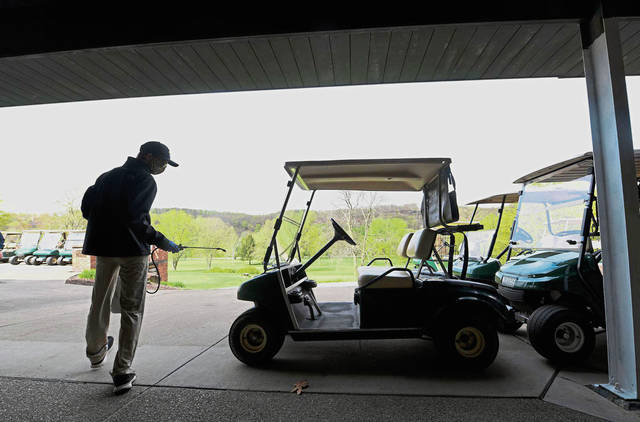 2607529_web1_GTR-GolfOpens101-050120