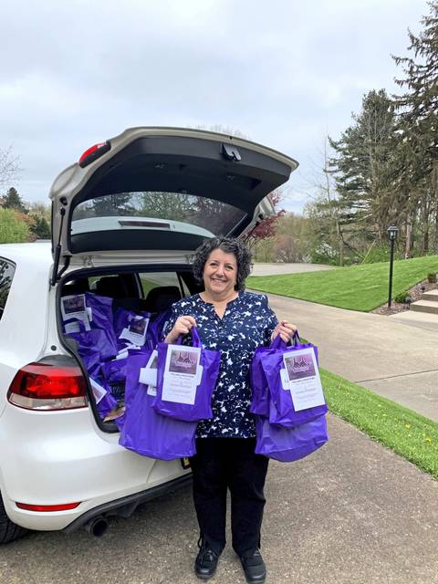 Pine boutique owner provides comfort to nurses during pandemic