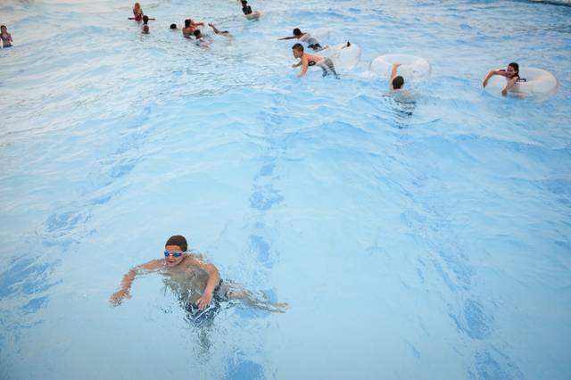 2648300_web1_PTR-POOLS02-060516