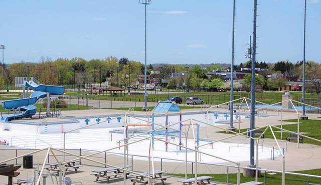 Hampton delays community pool opening until green phase