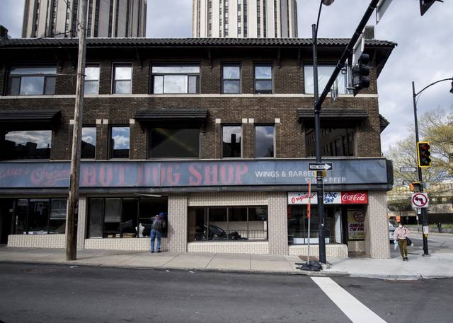 Mark Cuban says he’s trying to buy ‘The O’ in Oakland<span class="headline-video">Video <i class="fa-solid fa-circle-play"></i></span>