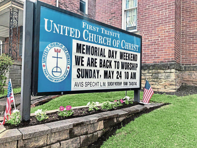 2669730_web1_gtr-Worship1stTrinityUnited-052320