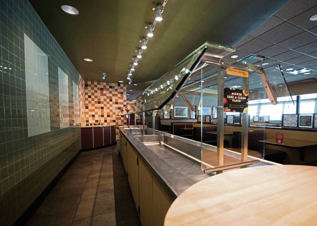2688213_web1_ptr-EatnPark006-053020