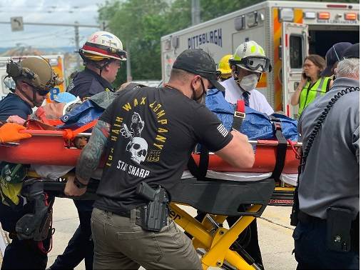 2689007_web1_pittsburgh-rescue-2