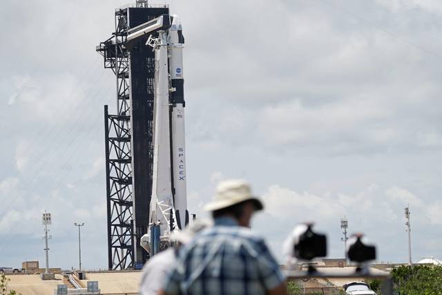2689677_web1_ptr-SpaceXLaunch2-053120