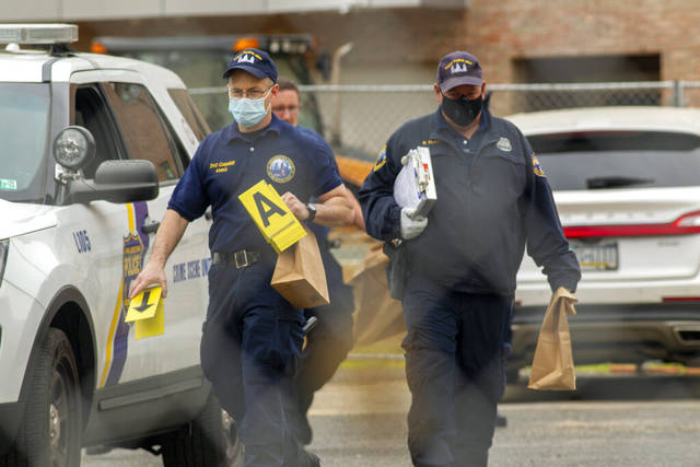 2698872_web1_AP20154628548278 2698872_web1_AP20154628548278