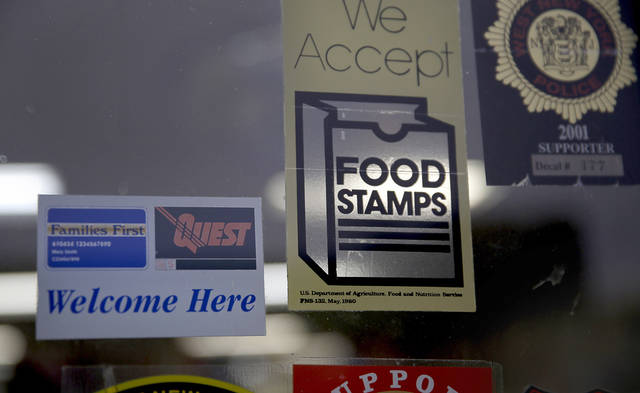 2703152_web1_FoodStamps
