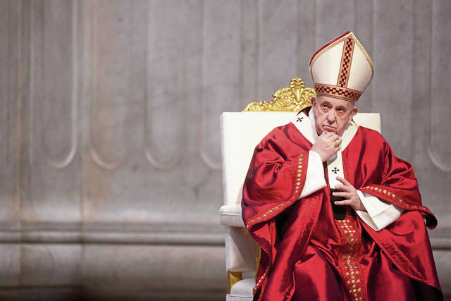2703433_web1_gtr-B5pope-060420