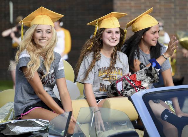 2710710_web1_VND-HighlandsGradsParade10-060620