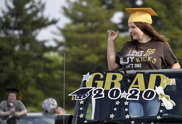 2710710_web1_VND-HighlandsGradsParade19-060620