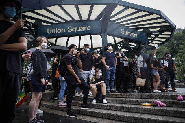 2710713_web1_2710713-beac3e6b2337404691f2fc4c105d611c