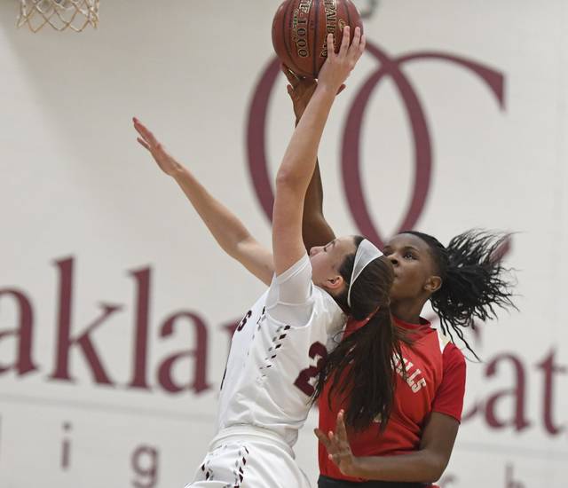 ‘Position-less basketball’ draws Penn Hills’ A’Lysa Sledge to UMass Lowell<span class="headline-video">Video <i class="fa-solid fa-circle-play"></i></span>