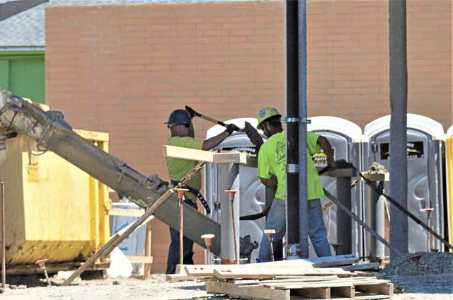 2714648_web1_nj-AHNhospitalConstriction2-060920