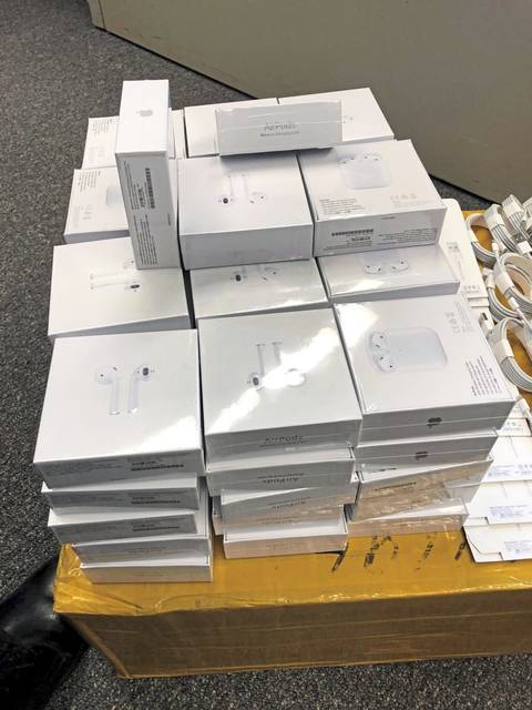 2719928_web1_ptr-CounterfeitAppleProducts3-061020