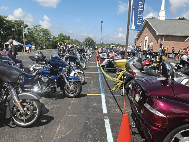 2748731_web1_gtr-BikeBlessingNewStanton1