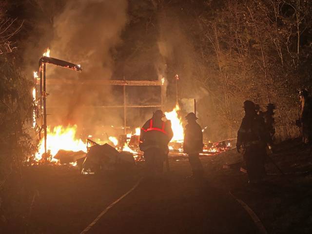 2750965_web1_vnd-BullCreekRdGarageFire2-061920