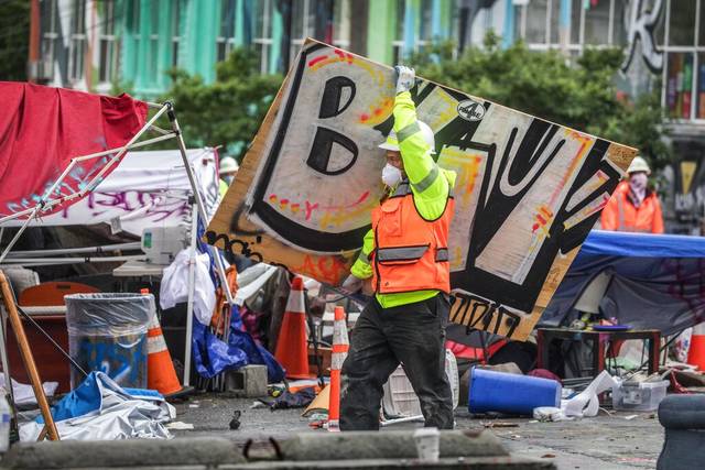 2783735_web1_AP20183648419168