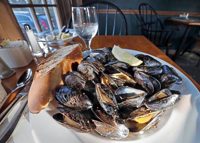 2786735_web1_web-mussels