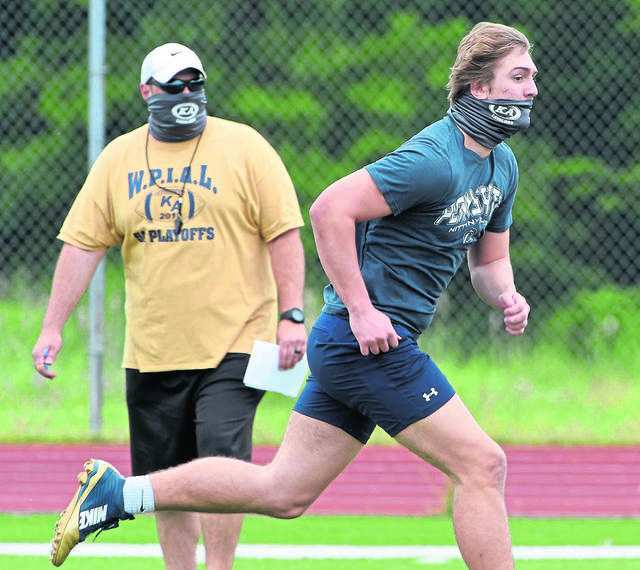 Athletes not required to wear face masks during workouts, state says