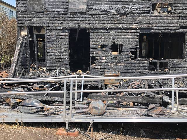 2795921_web1_Crabtree-fire