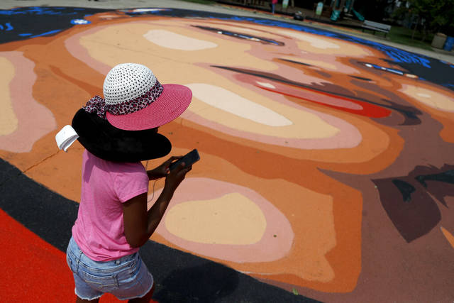 2802414_web1_AP20188594799552