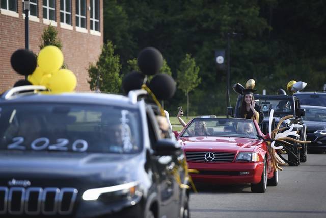 2806736_web1_shr-TJparade12-061020