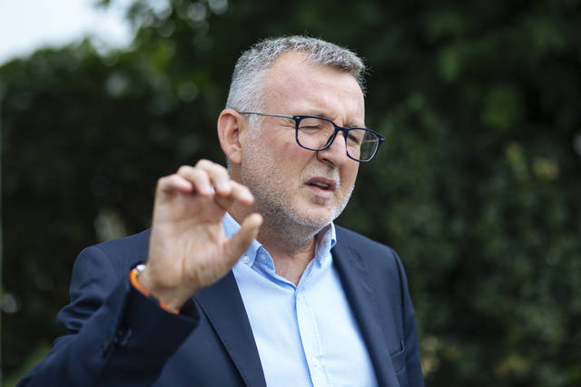 2838070_web1_2838070-7b05f59e78a54d0dbb67f63a2b362775