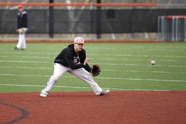2844926_web1_gtr-latrobebaseball003-031220
