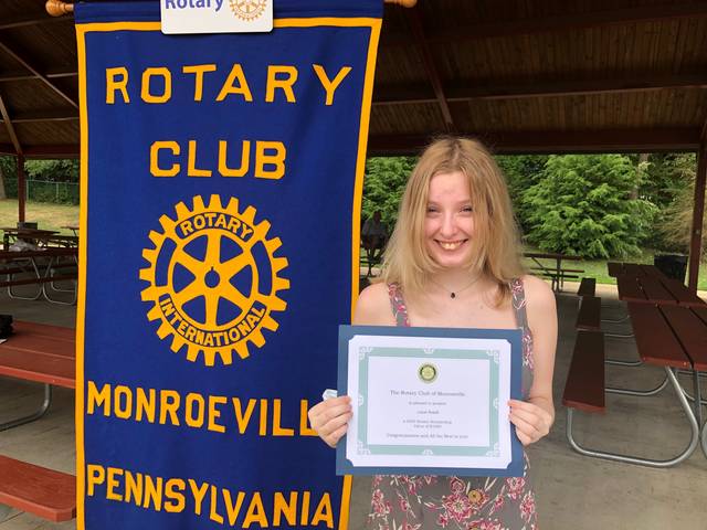 2872601_web1_Te-rotaryscholarships--2-