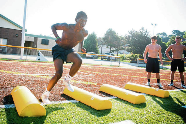 Gov. Wolf recommends high school sports be delayed until Jan. 1<span class="headline-video">Video <i class="fa-solid fa-circle-play"></i></span>